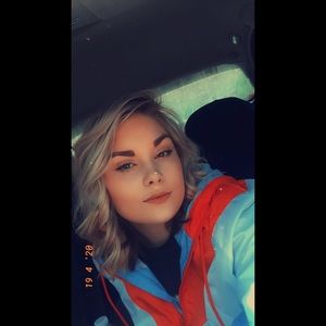 Meet your Posher, Sierra